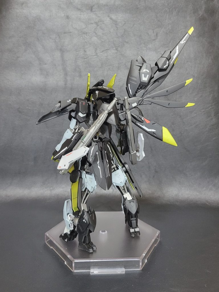 背面全体的に細身になるようにバランスを見てミキシングしていきました。