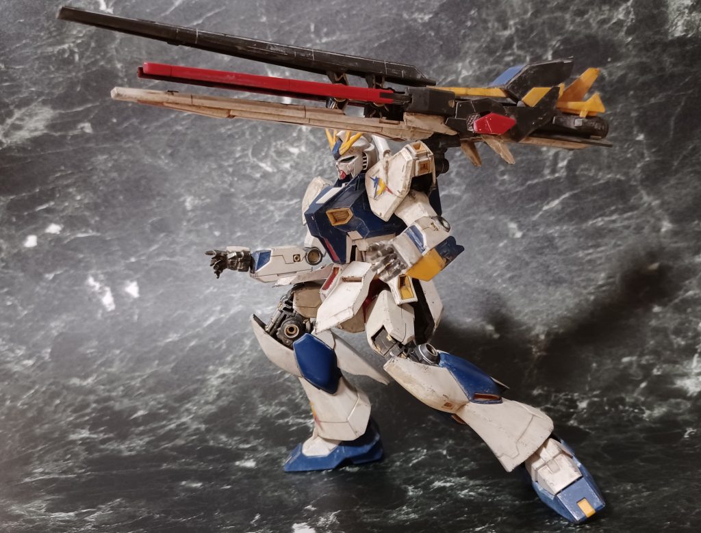 肩に担ぐスタイルとか画になるわ~♪