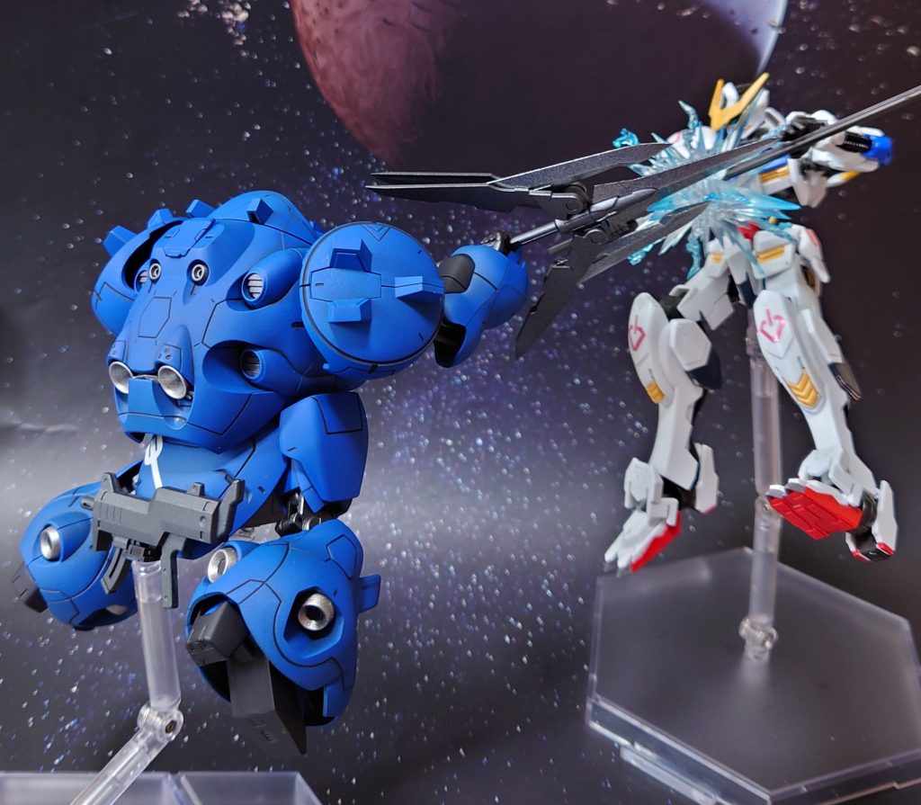 槍対刀の剣戟アクション。