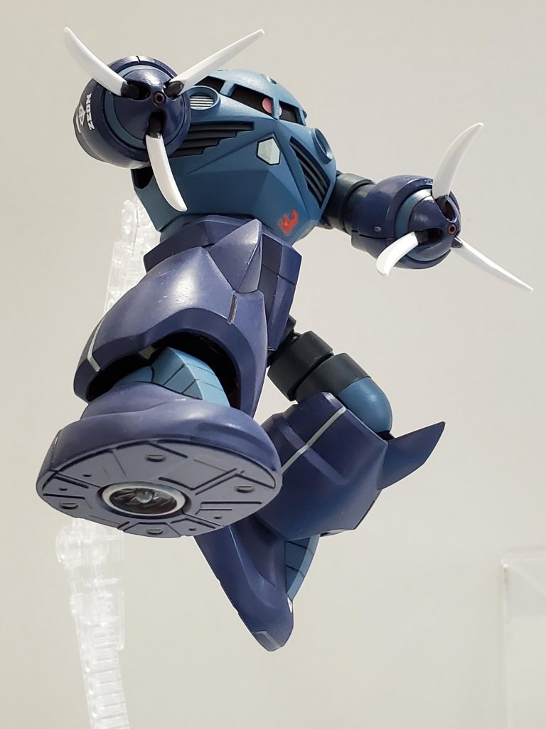 ジャンプからビームカノン連射シーン🔫✨