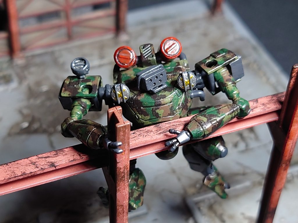 「おぉ? なんか敵、来ておる?」