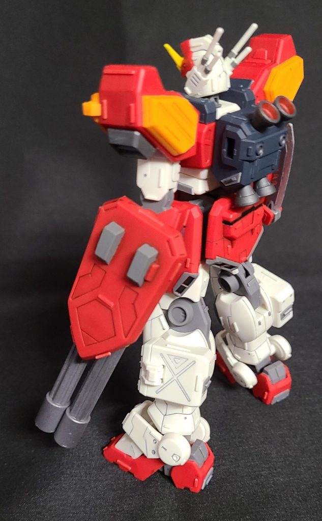 肩も寂しいので成型色プラ板で成型