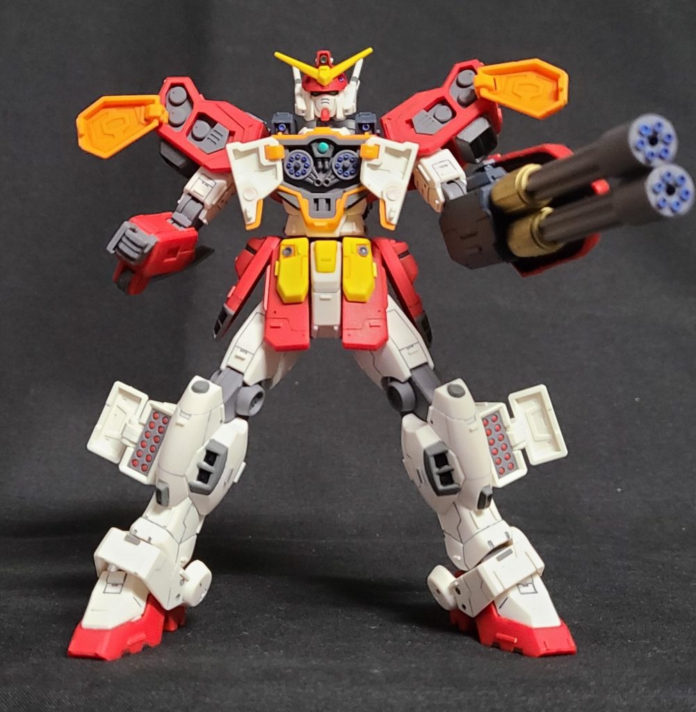 胸のオープン時のハッチ裏のダボにオレンジが目立つので成型色プラ板で隠す。