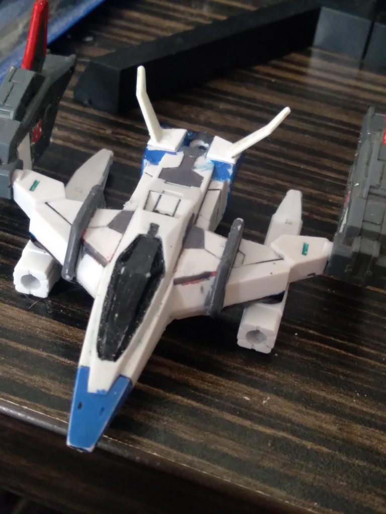 Here it is with the landing equipment deployed. The thrusters are from 30mm set. I don't know if I will use them in the end. Let me know what you think, please! Love to have feedback 