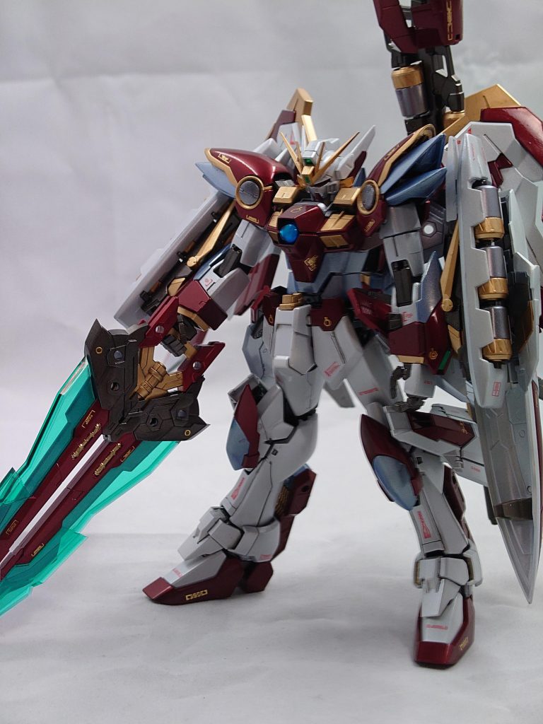 剣を構えた際の通常立ち姿。