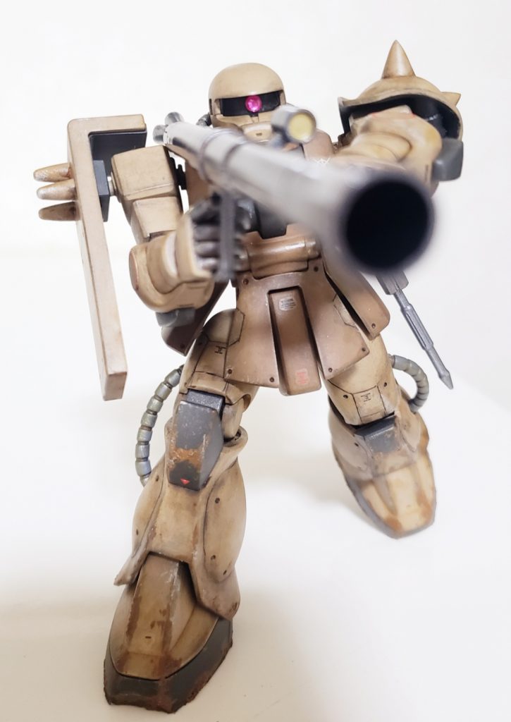 付属武器②ザクバズーカ。弾頭発射エフェクトも付いてます。