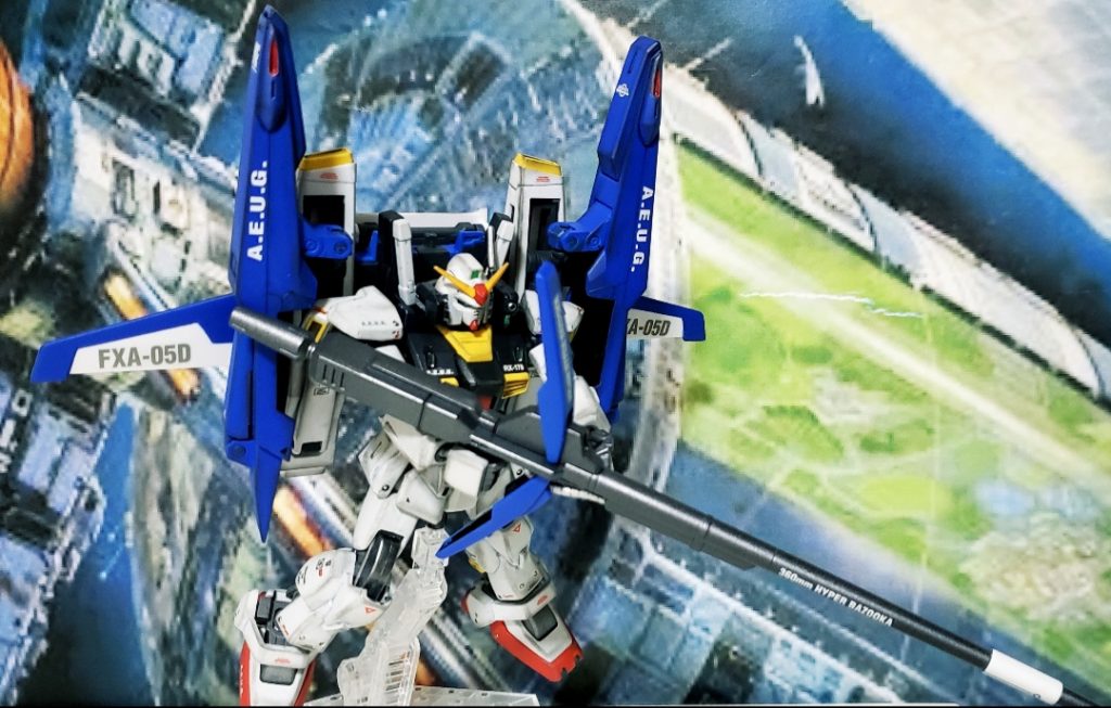 やっぱりガンダムMk-IIはカッコイイですね^^古い方が合わせ目消しや筋彫り等のディテール追加の練習用素体としても使えるしね。Mk-IIが一体余っちゃってるので改造用で眠ってますww