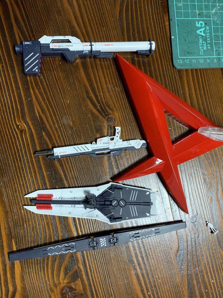 ファンネルの内側が寂しかったので塗ってみたらいい感じFFSのキットを最近数台作成しましたが、ガンプラはよくできてると改めて実感しました😭ありがとうございました