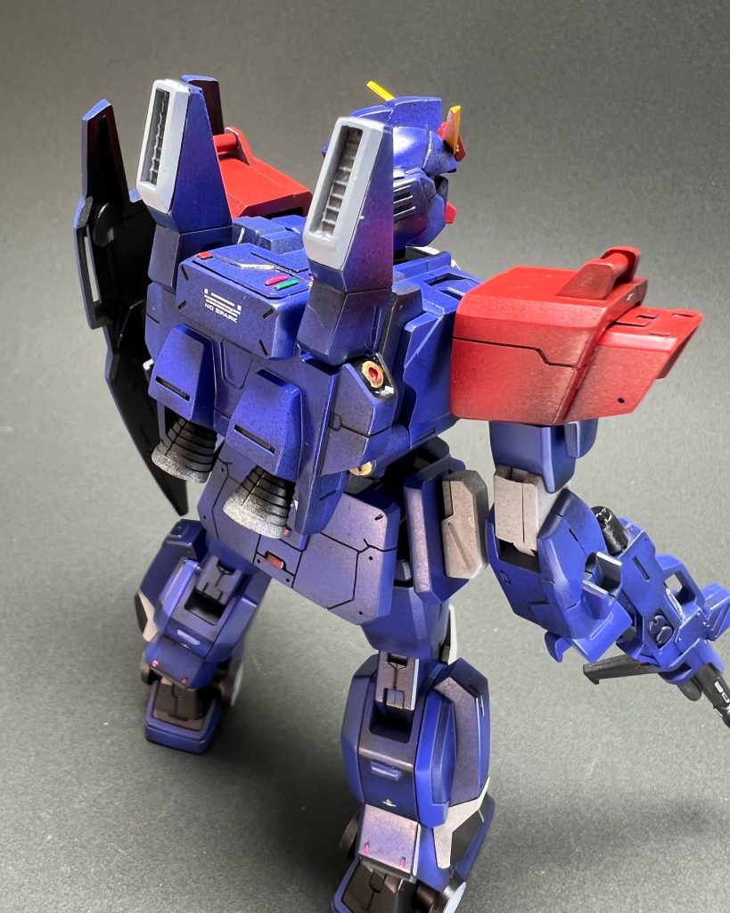 バックパックなど、各所にチップ貼り付けています