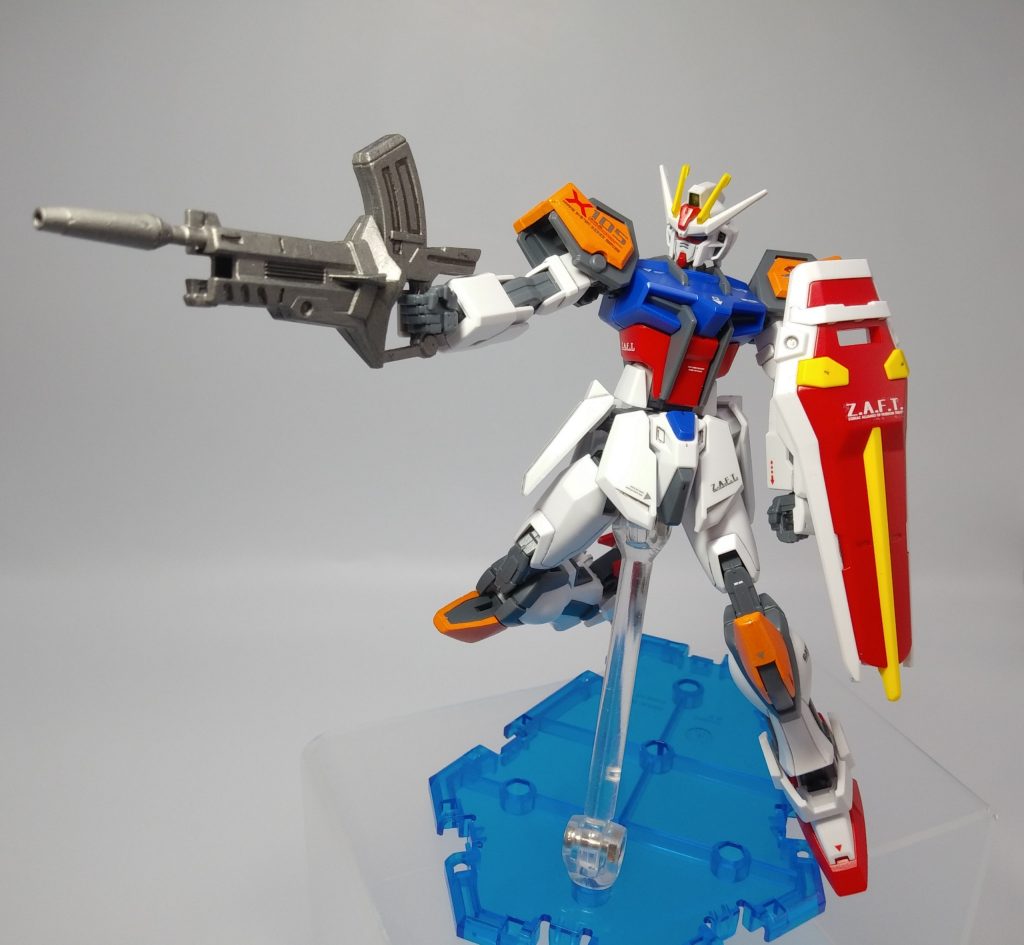 デカールもザフトにもって帰ったという想定で仕様にしてます。デカールやっててこんなちまちました作業だっけと思ってましたが、最近デカールちゃんとしたのが表面積のでかいアッガイとかだったので妙に納得. . .