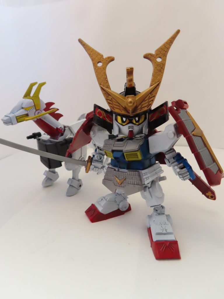 分離形態。膝は三国伝系のものを流用。