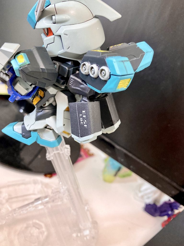 バックショットです。色が雑で‥‥マスキングって毎回上手くいきません。誰かコツを教えてください‥