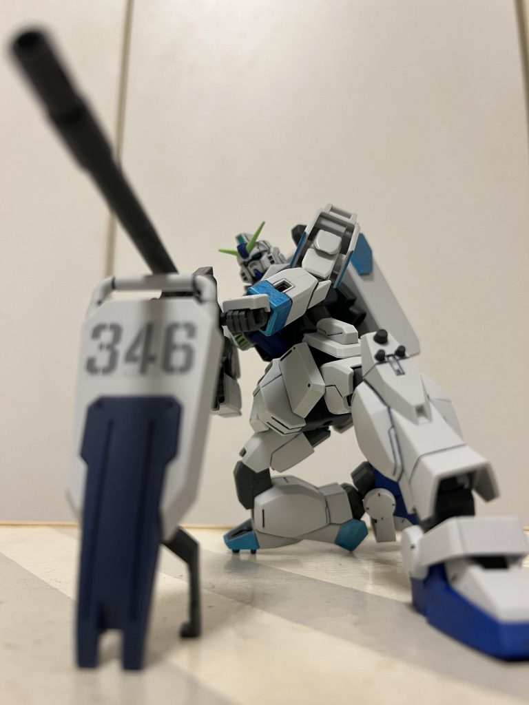 なので、実際に盾をバイポットにするなら、膝立ちするしかない感じですね、、