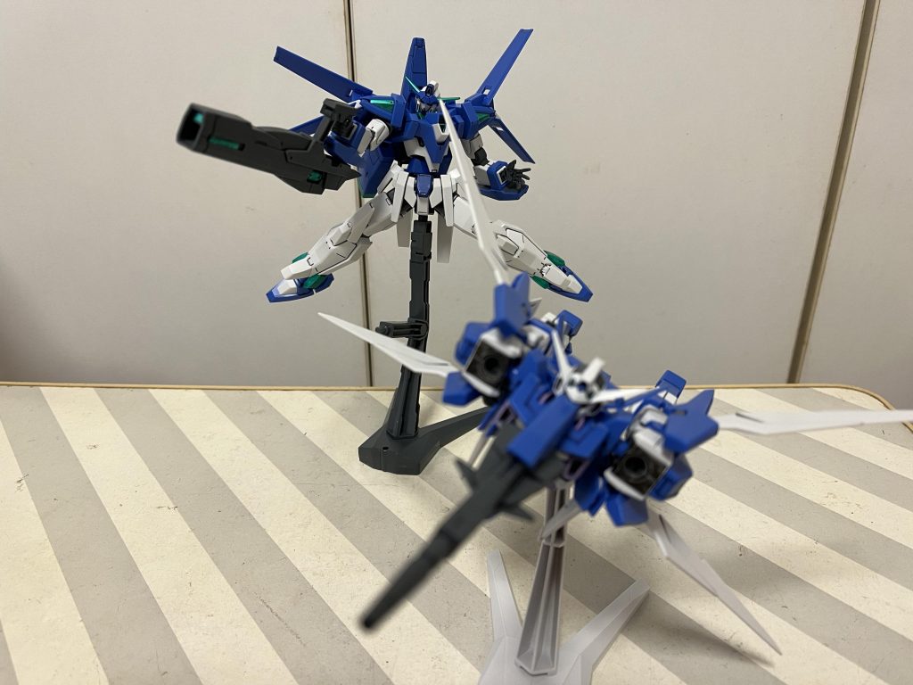 ということで終わりです。AGE-3はAGE放送当時に組んだオービタルに続いて2機目なんですが、今組んでも良いキットですね。それでは。。