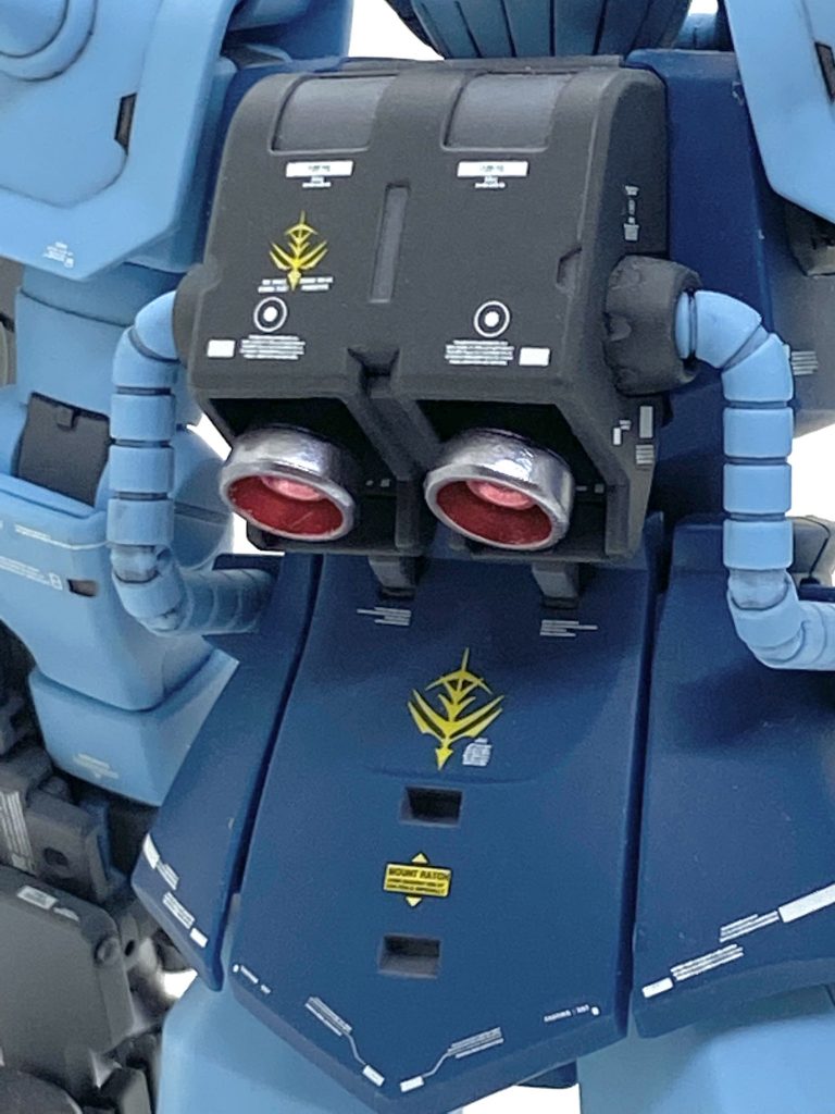 バーニアをメタリックにしますと映えますし、グレーを差し色に入れますと引き締まると思います。