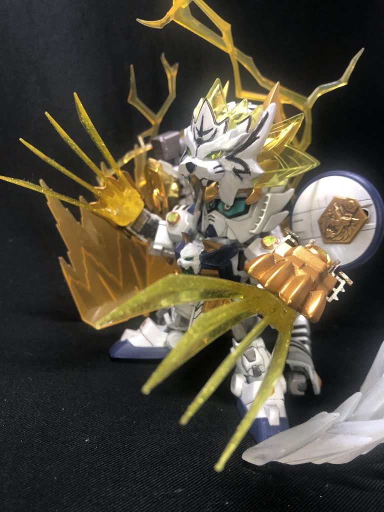 虎暁「剛雷爪に、裂けないものは無い！いぃくぜぇぇぇぇぇぇ‼︎」