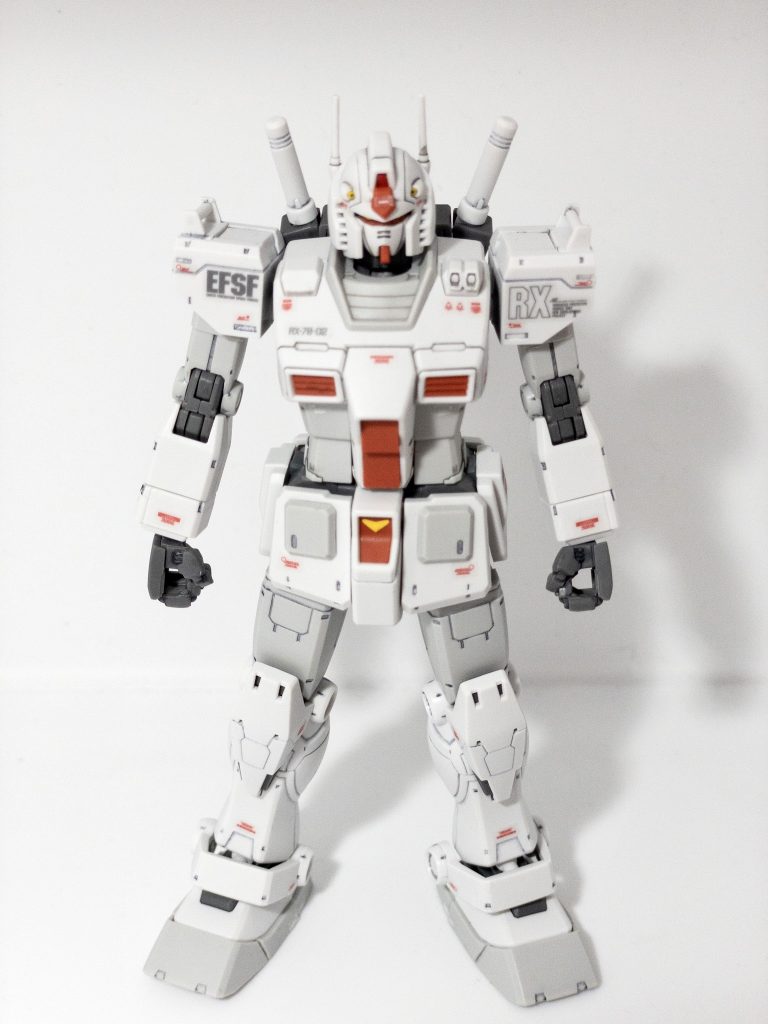 頭部のデザインが違うだけでこの個性。