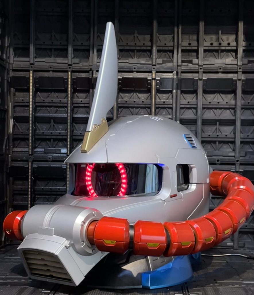 トリコロールを意識しつつ、動力パイプをオレンジとゴールドはアクセント使用に変更！