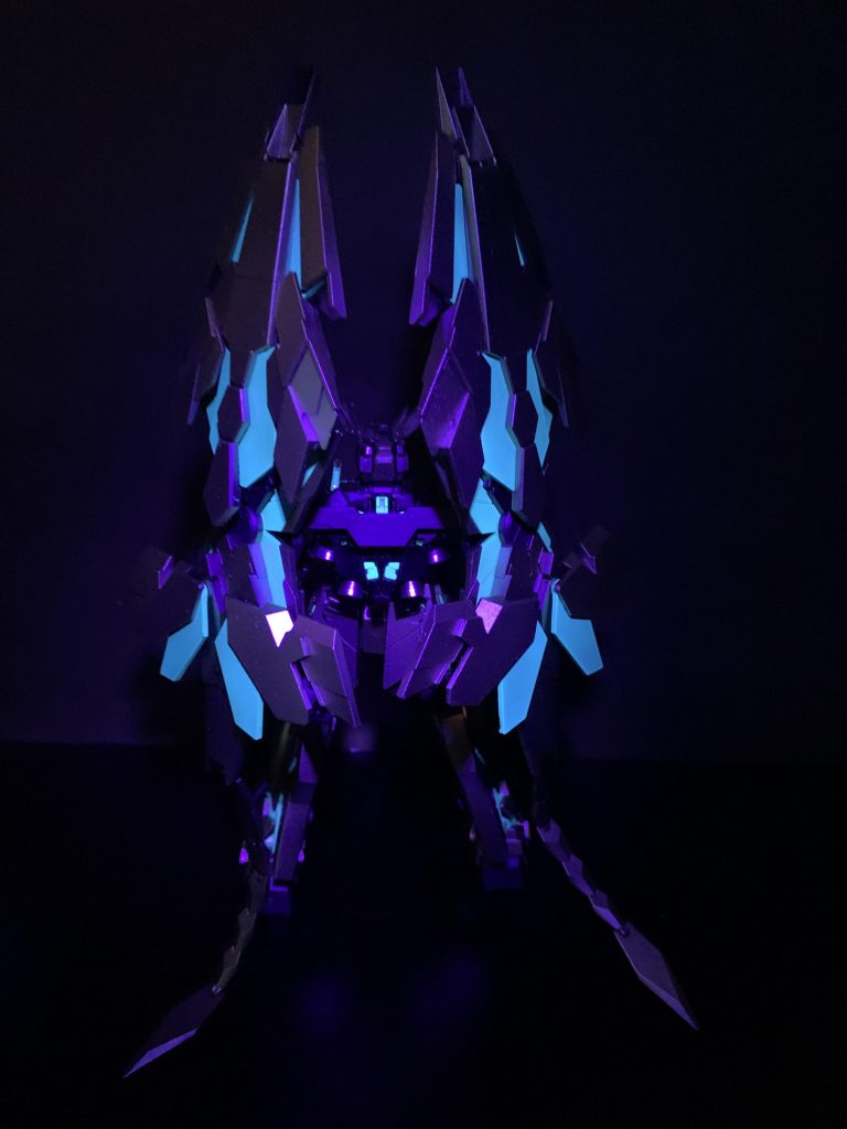 HGフェネクス–3枚目/制作者：kuronekoCharlie