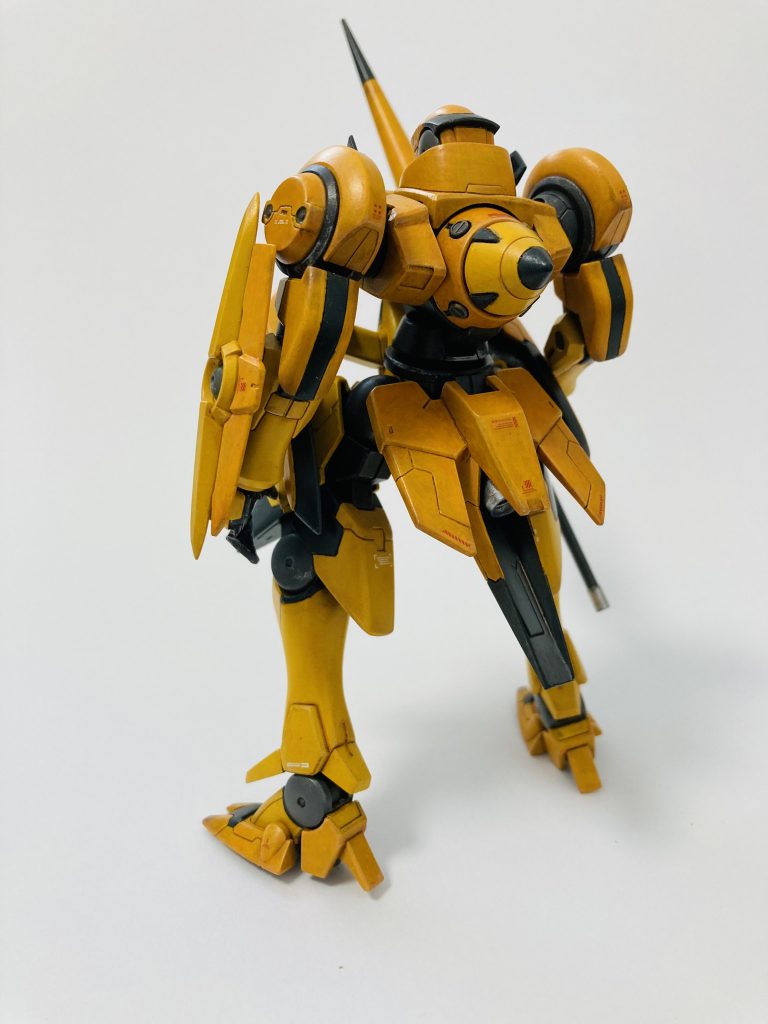 GNドライブもハチ色。