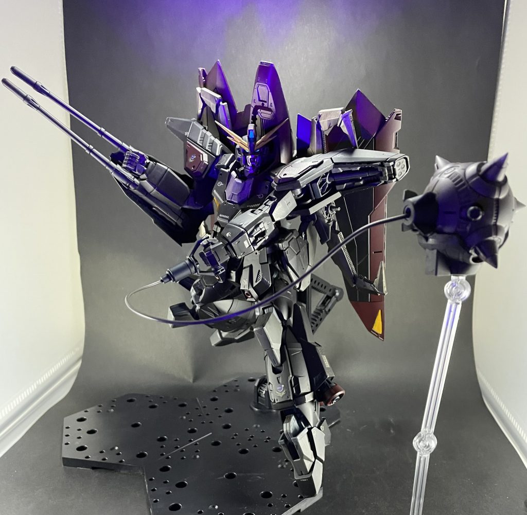 センサー部分は蛍光塗料を塗ったので光ります！