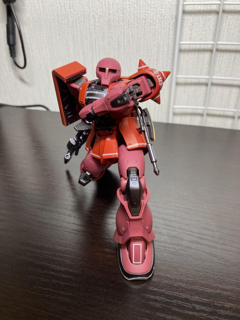 何故か撮りたくなった膝立ちポーズ笑