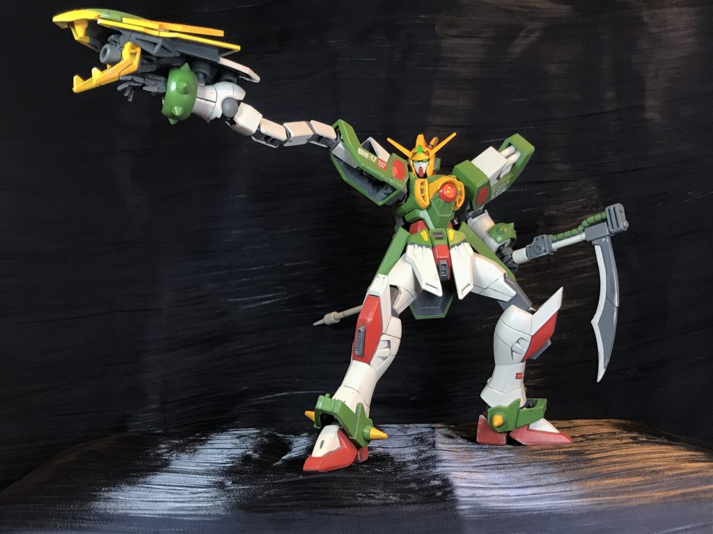 ある日の事、天人の使いであるオペレーション・アルティメテオガンダムという、地球を浄化し再生させる力を持った恐ろしいモビルスーツが現れ、それを鎮めるべく五体のガンダムが集結したそうな。