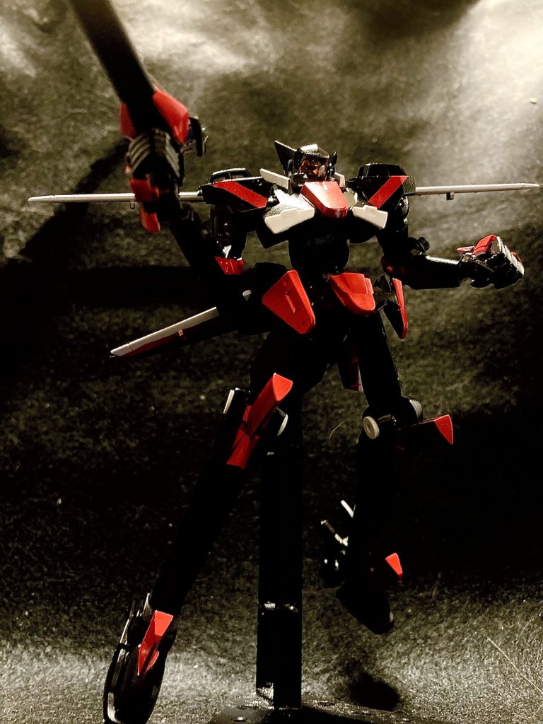 黒いMSは背景変えないとなぁ‥最後までお付き合い頂きありがとうございました。