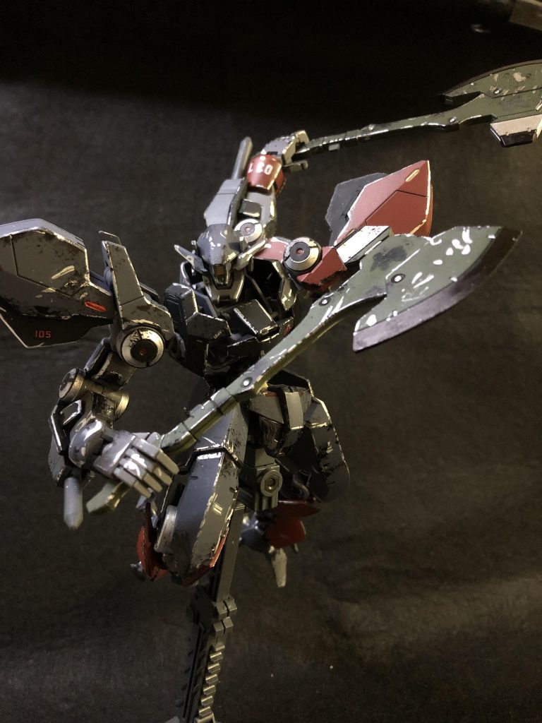 相手に詰め寄る感じにしました、二刀流カッコイイ