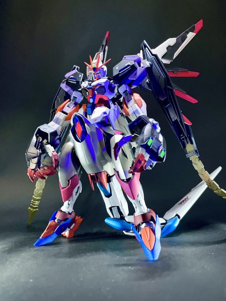 バディビーストと合体した姿。TERTIUS GUNDAM(テルティウスガンダム)ラテン語で第三という意味で、僕専用機の3番目ということでこの名前にしました。