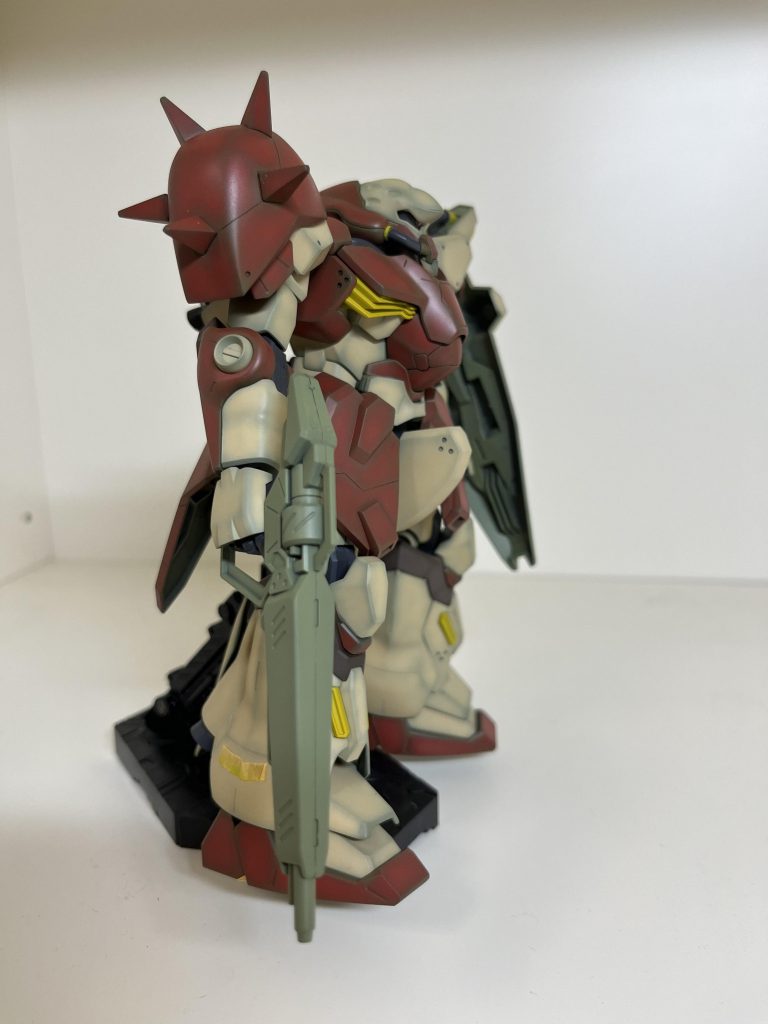 ショルダーアーマーも筋彫り追加