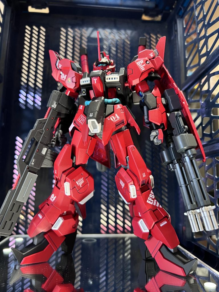 シールドは連邦軍っぽいやつに変更、ビームガトリングを仕込んでおります。