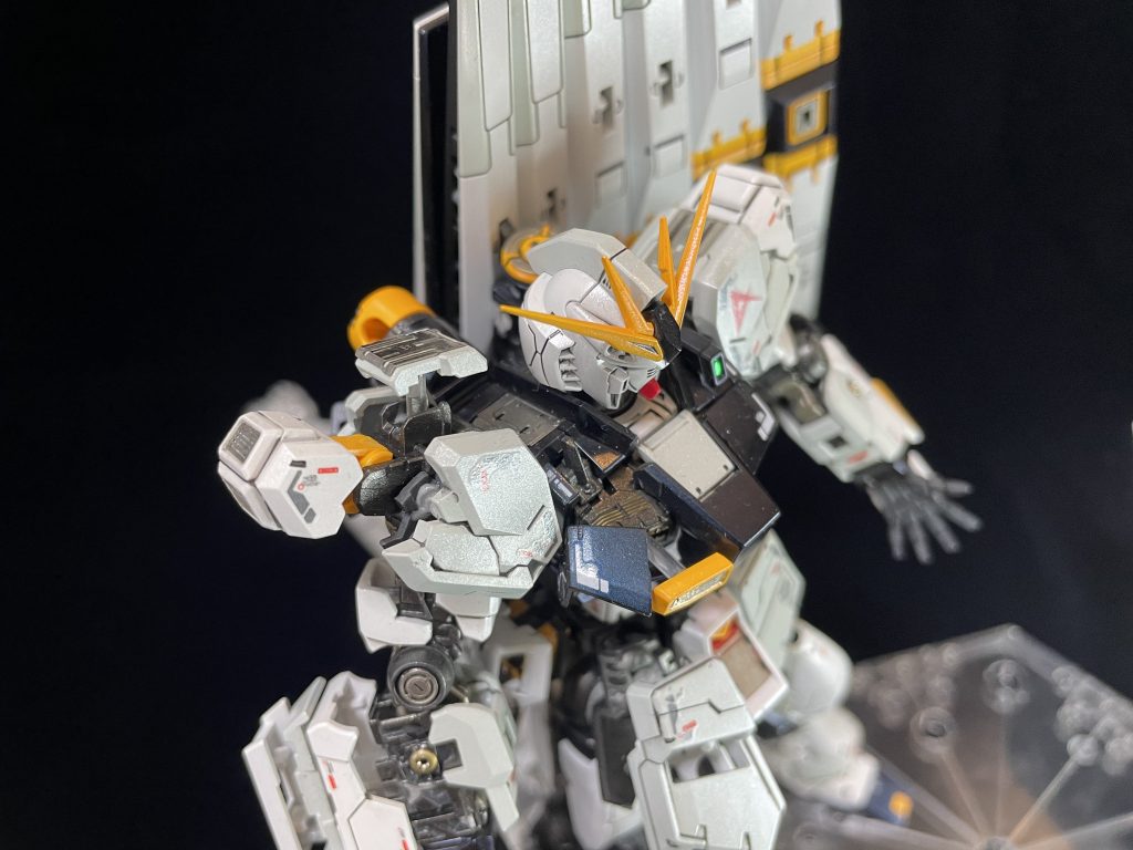 RGνガンダム　展開図的ディスプレイ　パール塗装–6枚目/制作者：モリラボ