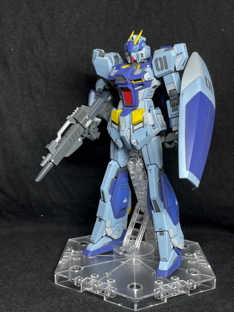 腕と脚の延長、胸部と足の奥行きを短縮しました。