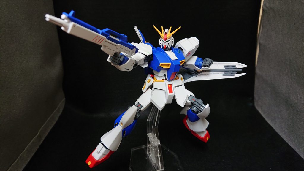 EGは今回初めて作ったのですが、思っていた以上に出来が良く特に腰部のVマークがパーツ分割で表現されていたのが良かったです他のEGも作ってみようと思うきっかけになりましたでは、最後までご覧いただきありがとうございました