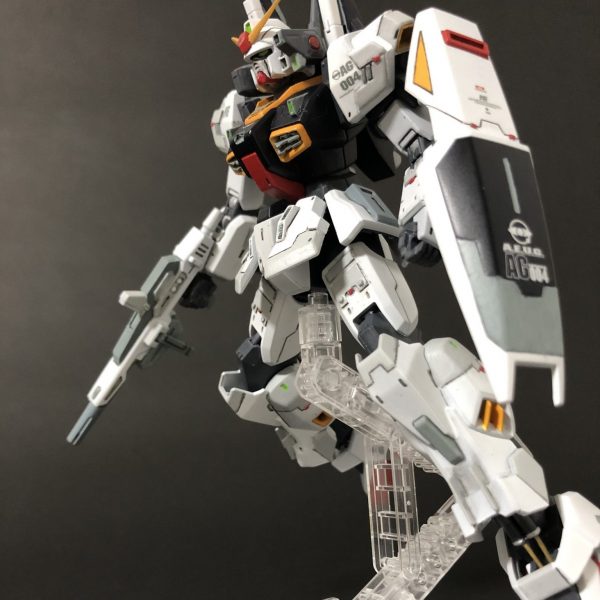 ガンダムMk-Ⅱ[エゥーゴカラー]