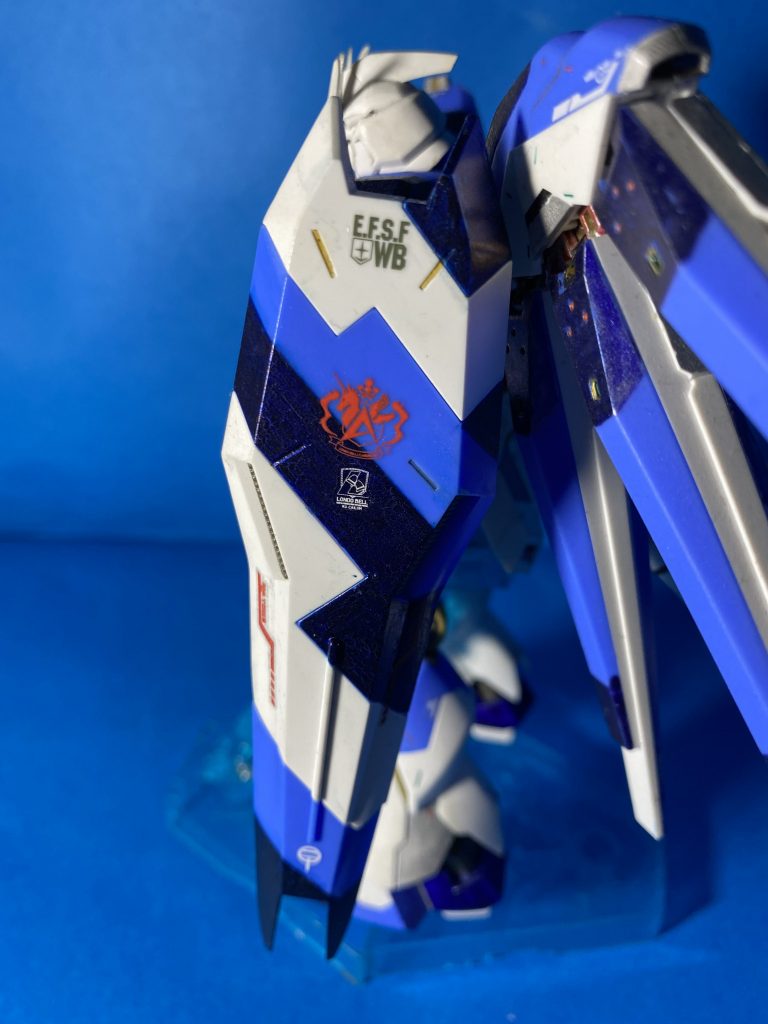 ユニコーンだけでは寂しかったので、最終的にロンドベルのデカールも追加しました。