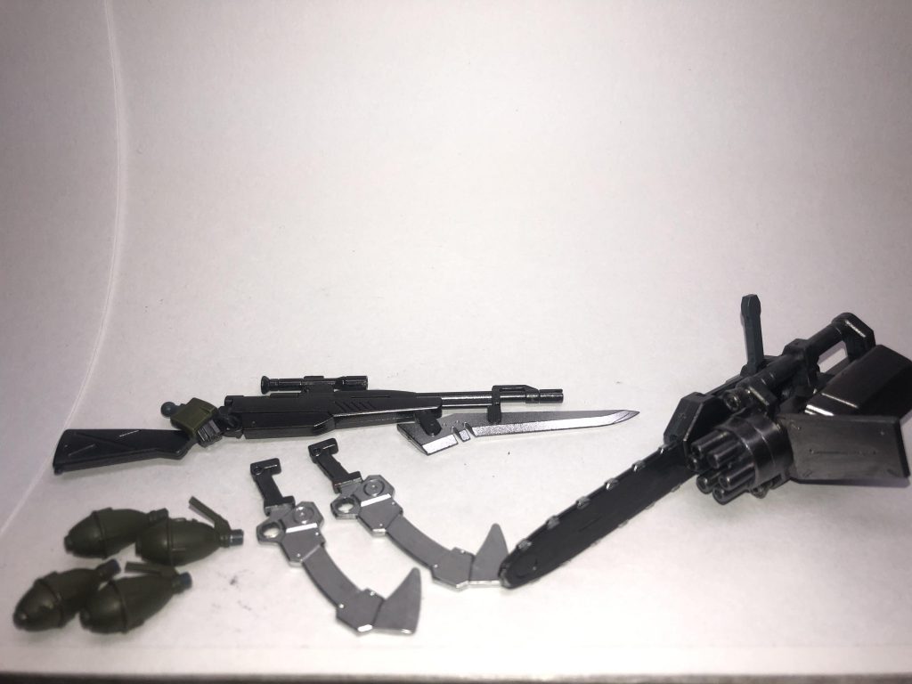 ケンプファーの武器の先っぽで作った手榴弾がお気に入りです。