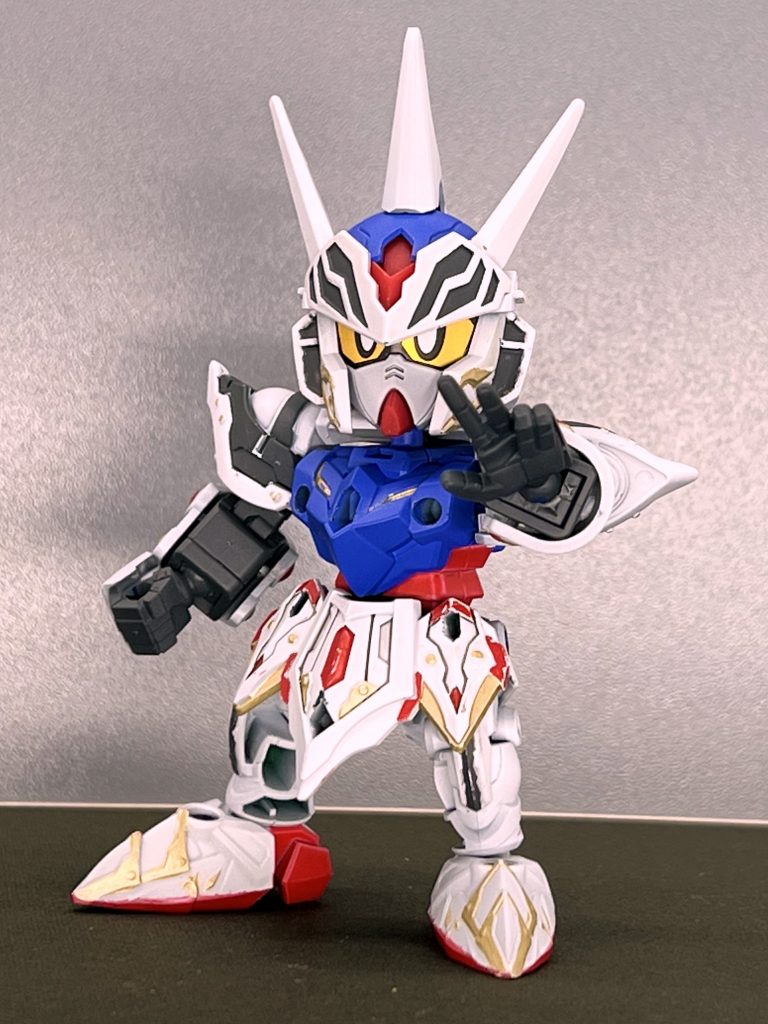 SD伝統の軽装モードトリコロールでストライクガンダムっぽさを強調！