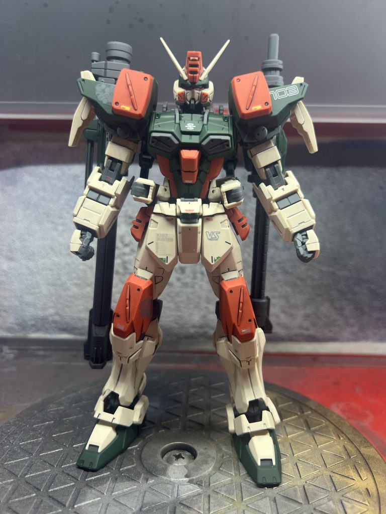 正面デカールの黄色いラインみたいなやつは、好みではなかったので貼りませんでした。