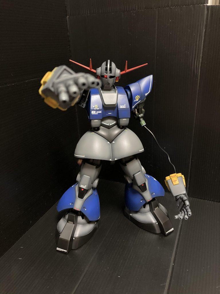 有線式を展開してるトコです^_^ジオング の特徴的な武器なんで、やってみました。