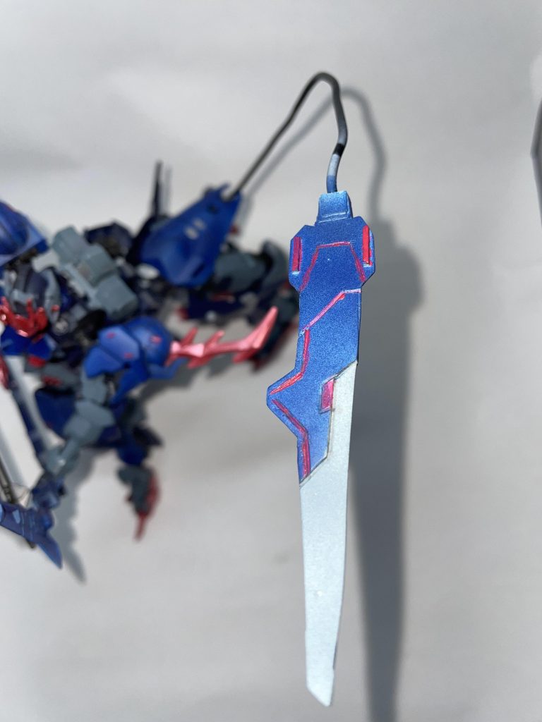 バルバタウロスに付属している尻尾は小さかったので擬似テイル的なものをプラ板で作ってみました。なかなか難しいですね。情報量がすっかすっかですが妥協です