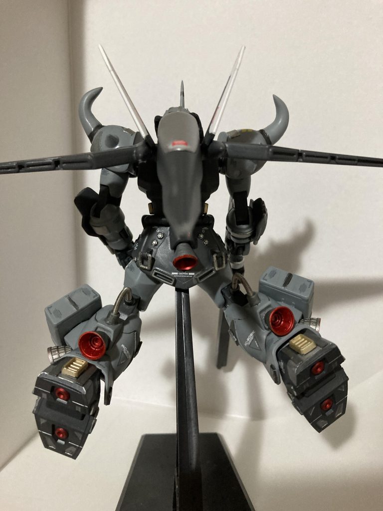 バックショット。スタンドは付属品です。