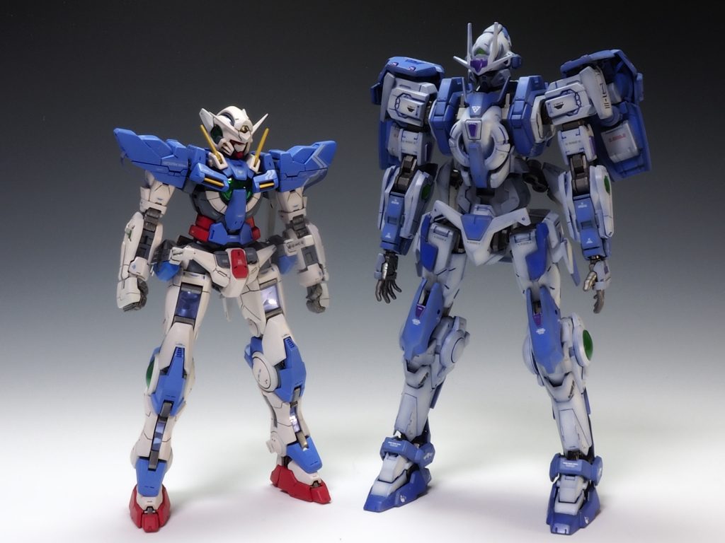 かなり前に制作したRGガンダムエクシアとの比較です。かなりの巨体でタブン、ニューガンダムくらいの大きさだと思います。