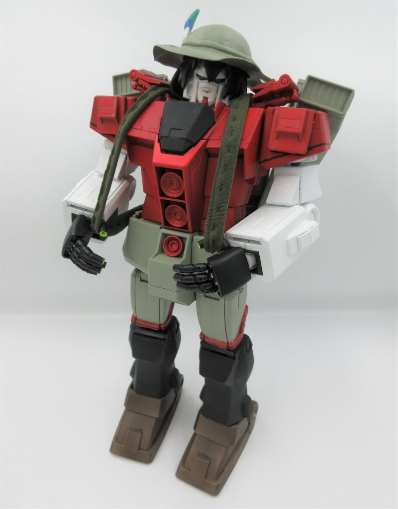 『サイコ ガンダム』をベースに、アニメ『けものフレンズ(1期)』の登場キャラクターである『かばんちゃん』をイメージして作成しました。