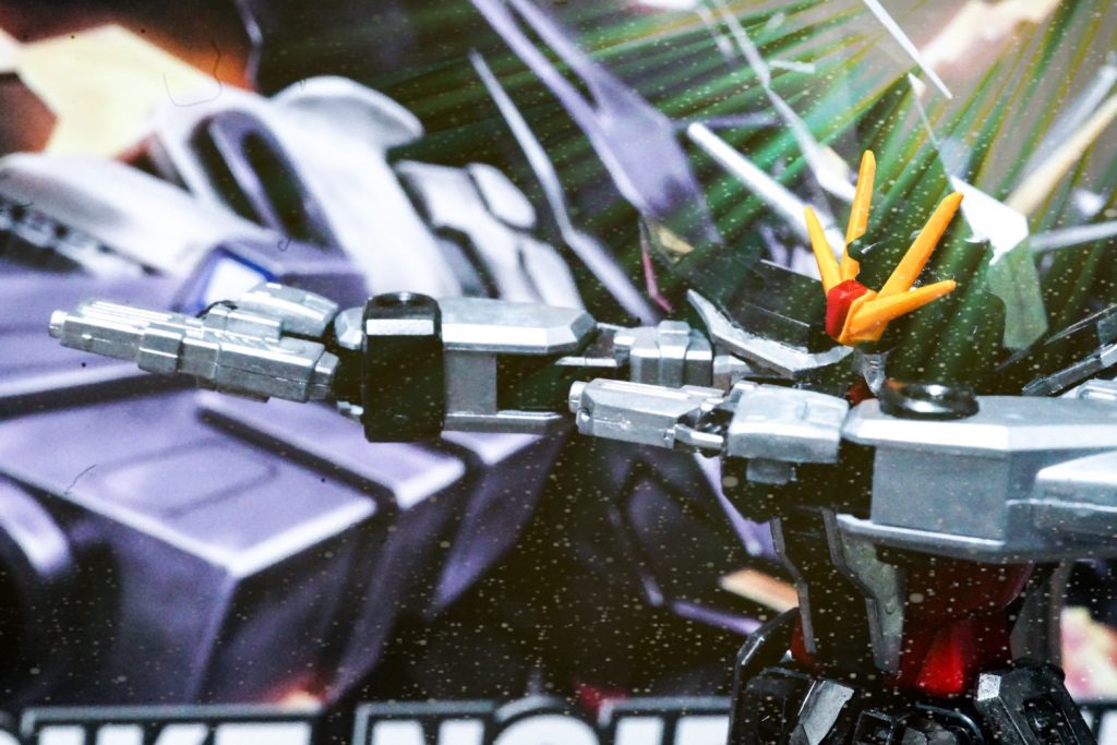 綺麗に撮れたので何となく載せます☺️塗装はオールガンダムマーカーのメタリックシリーズ、ファーストシリーズを使用しています！