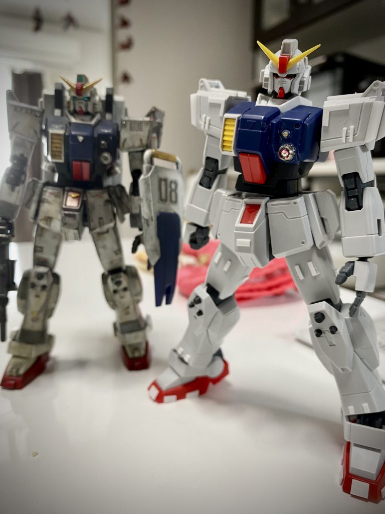 塗装前全体的に筋彫り追加、プレバンでディテールアップを施しました。