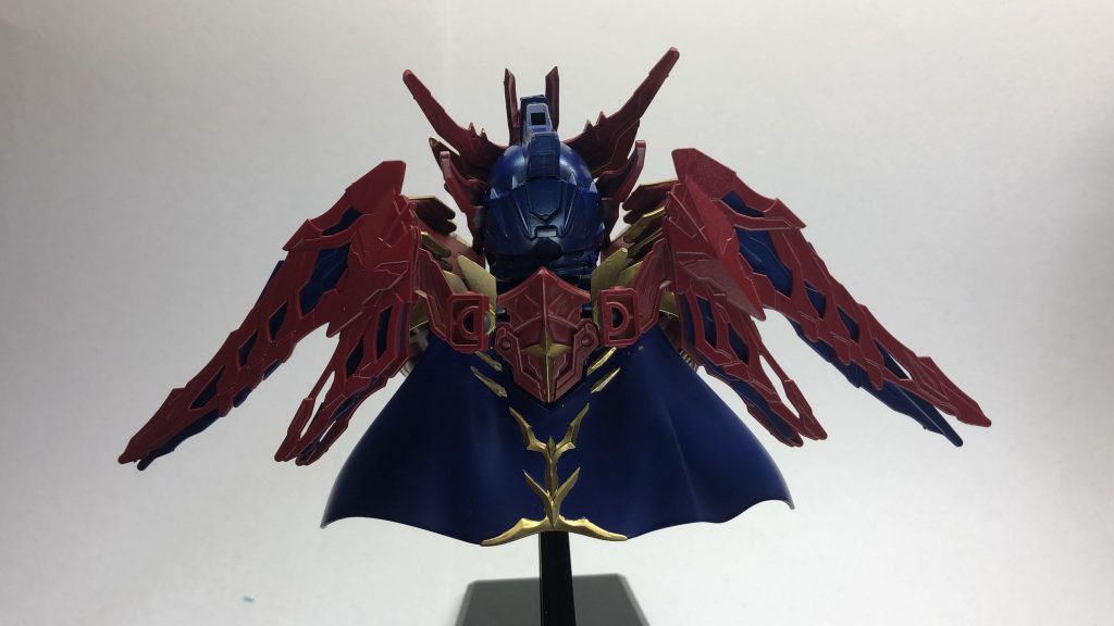 バックは諸葛亮と騎士ストライク使用してます！マントとか騎士っぽいパーツが手に入りやすくなってミキシング欲が上がりまくってます！