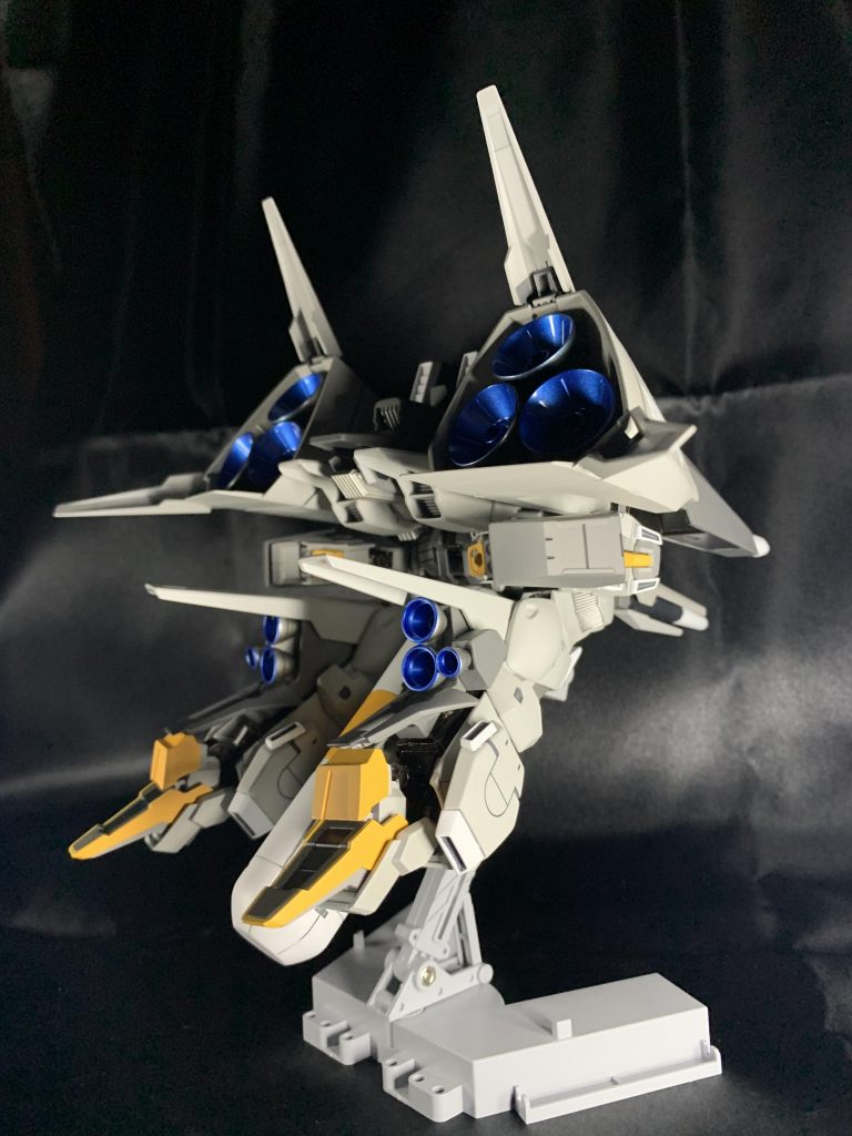 機動戦士ガンダムUC episode4「重力の井戸の底で」でのバイアラン・カスタムの活躍に心躍らされた人は多いと思います。そんなバイアランと同じ時代を生きた大好きなメッサーラにもユニコーンの時代にカッコ良く復活して欲しい!と思い制作しました。