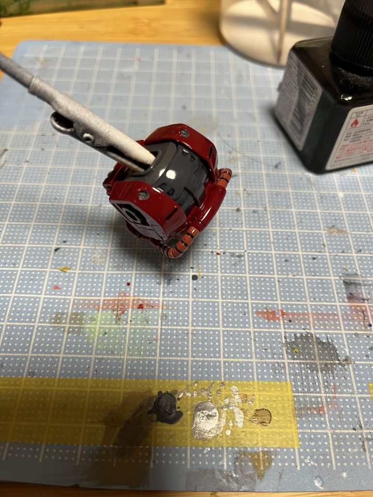 一度テカテカにしてから艶消ししてます